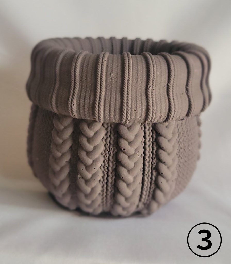 〖ジェスモナイト〗セーター柄小物入れ4※試作品