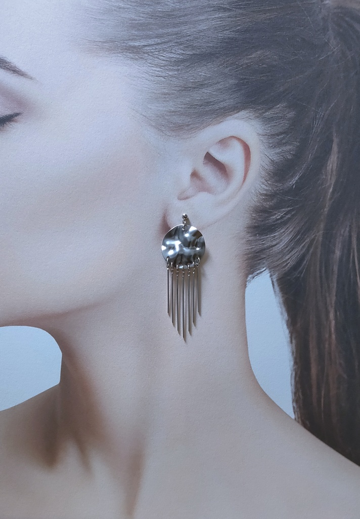 シルバーフリンジ