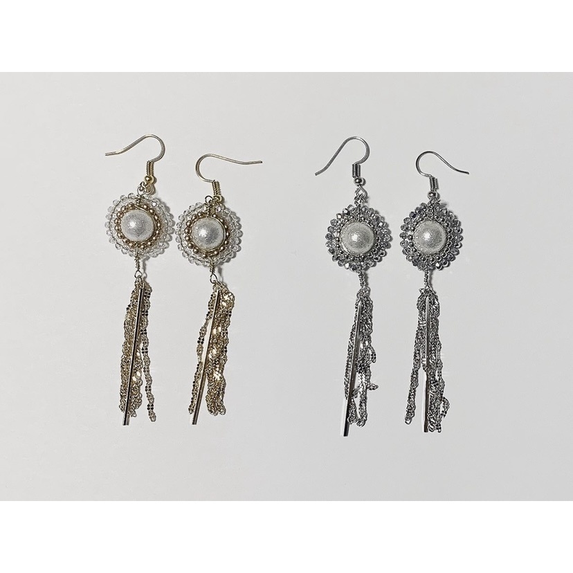 月と太陽のピアス