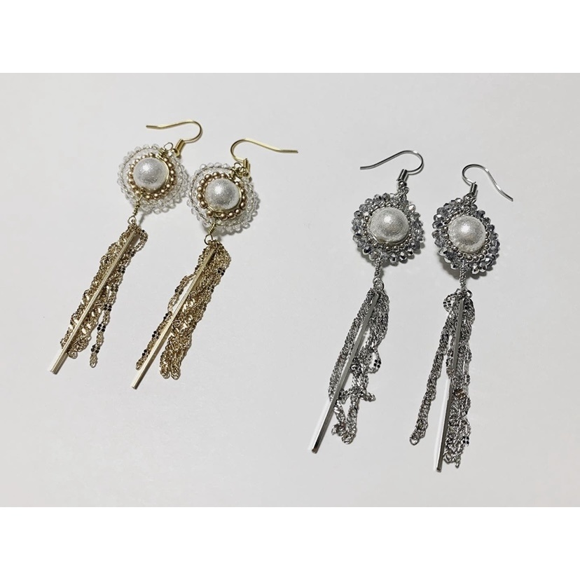 月と太陽のピアス