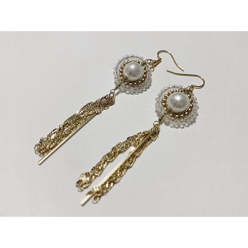 月と太陽のピアス