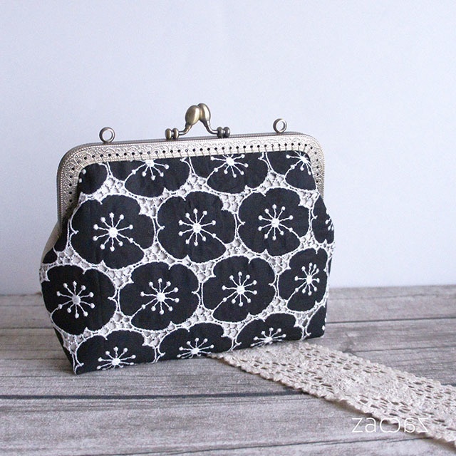 《送料無料》がま口マルチポーチ*梅レース