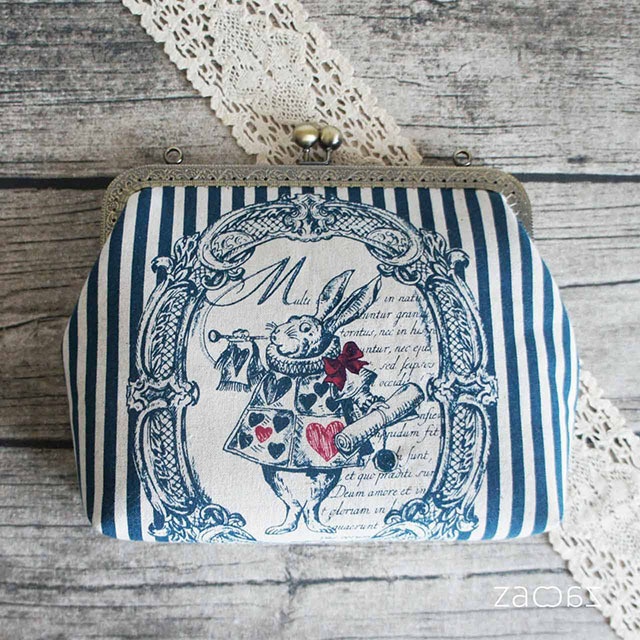 《送料無料》がま口ショルダーバッグ*不思議の国のアリス*白ウサギ