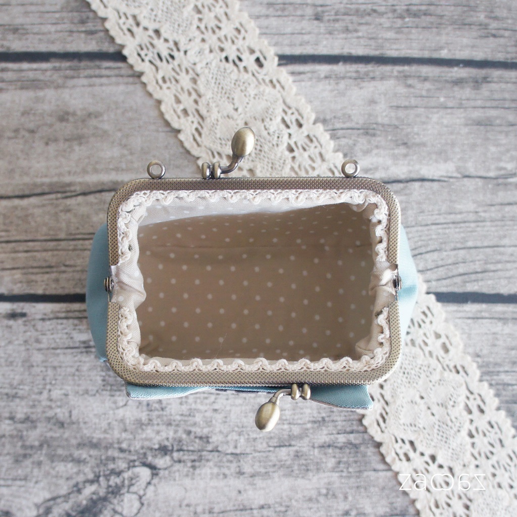 《送料無料》猫ポケットがま口ポーチ