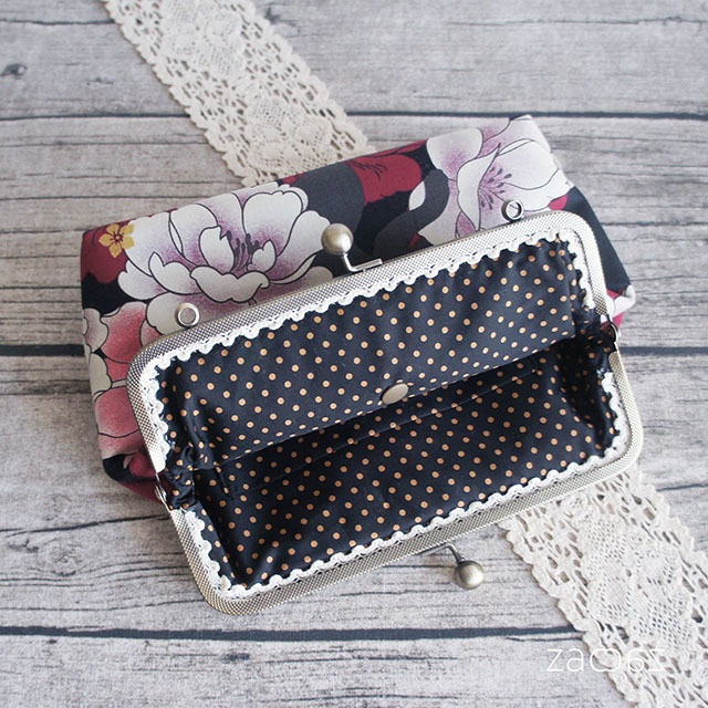 《送料無料》がま口ショルダーバッグ*黒猫と牡丹*ブラック