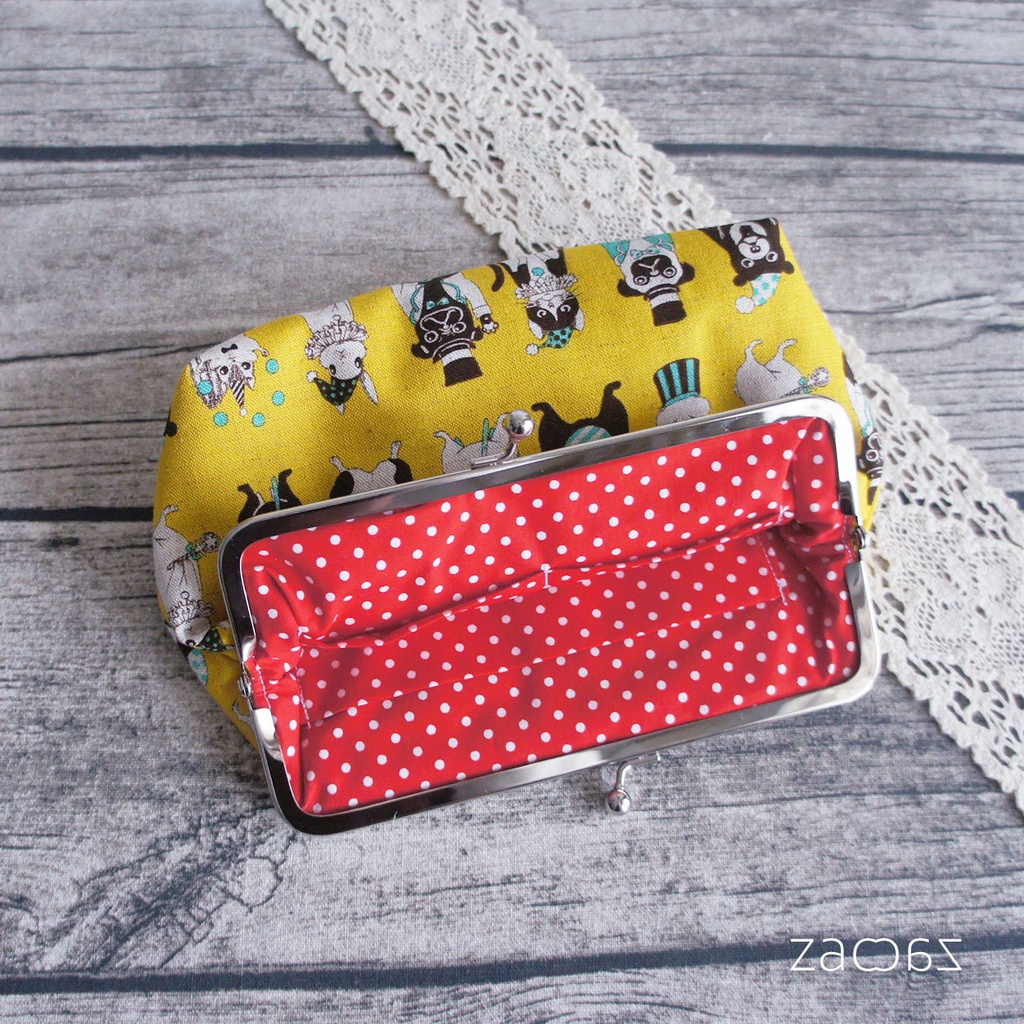 《送料無料》通帳がま口ポーチ*どうぶつサーカス