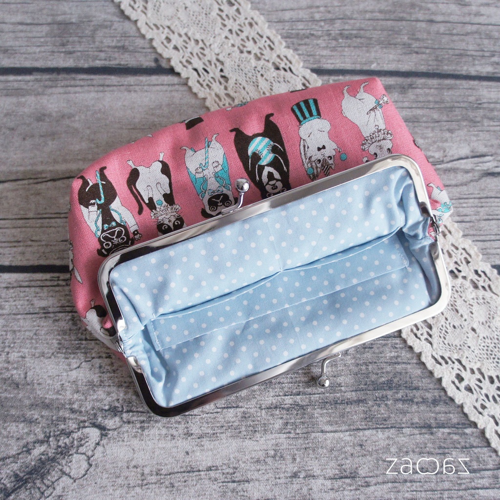 《送料無料》通帳がま口ポーチ*どうぶつサーカス