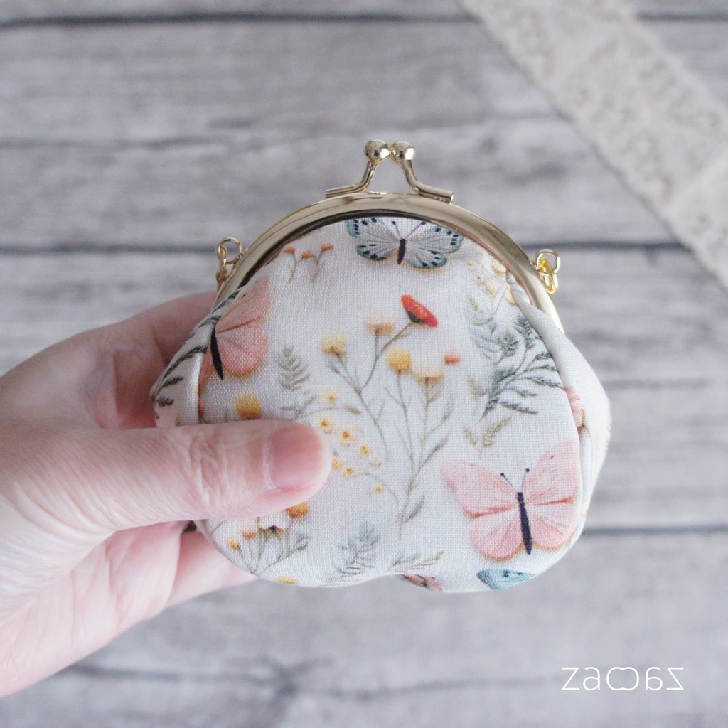 《送料無料》バッグチェーンがま口*立体刺繍風