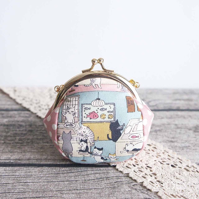 《送料無料》バッグチェーンがま口*猫と回転するお店