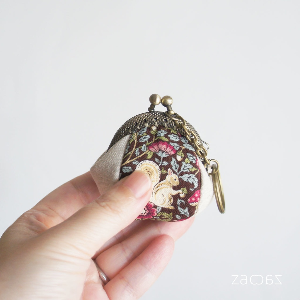 《送料無料》がま口キーホルダー*兎とリス