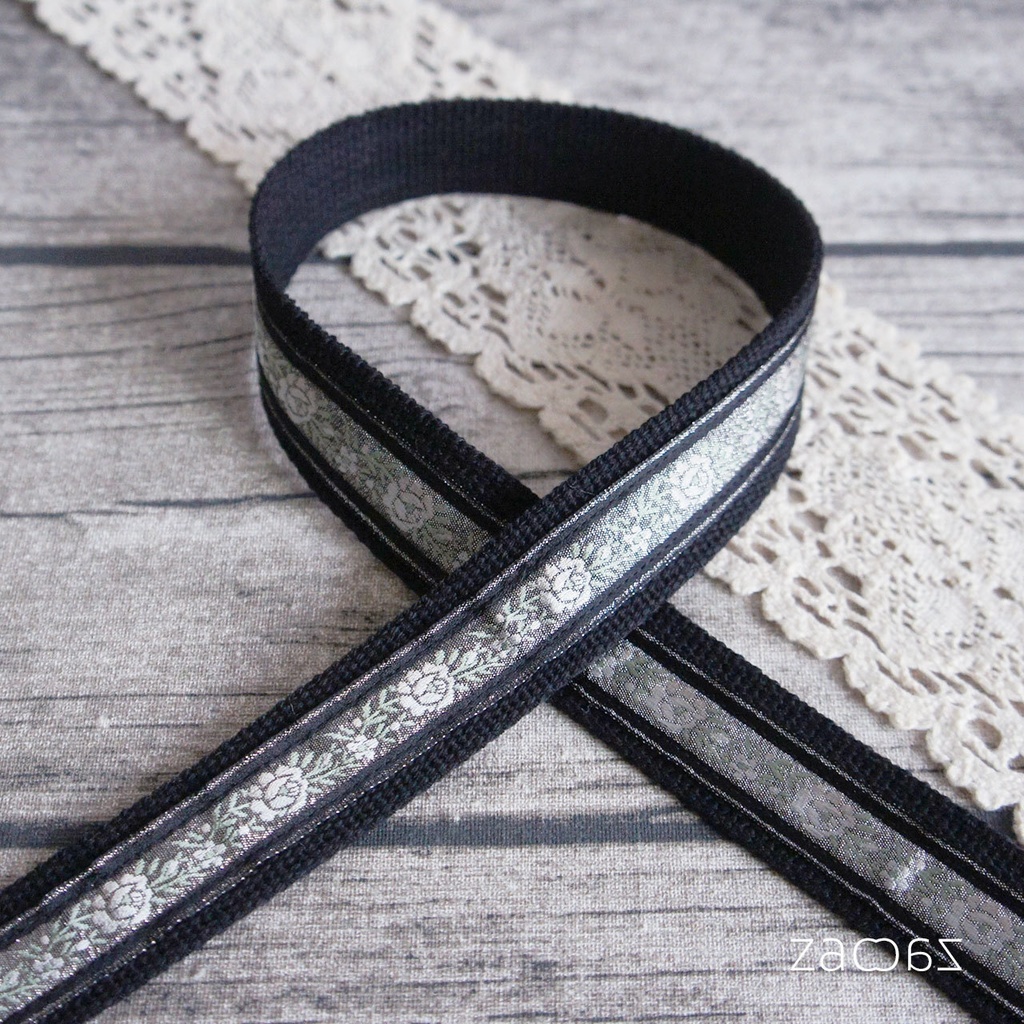 《送料無料》ショルダーストラップ*2.5cm幅*バラ刺繍