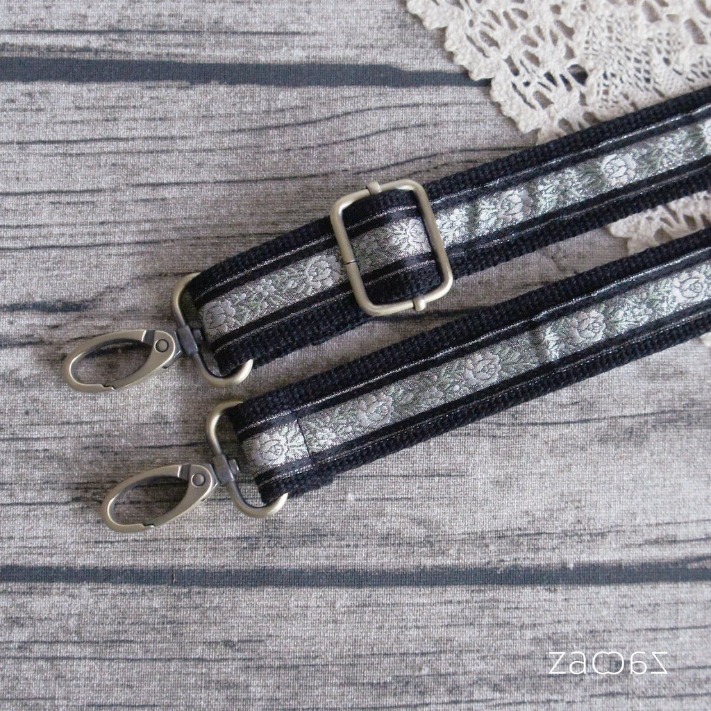 《送料無料》ショルダーストラップ*2.5cm幅*バラ刺繍