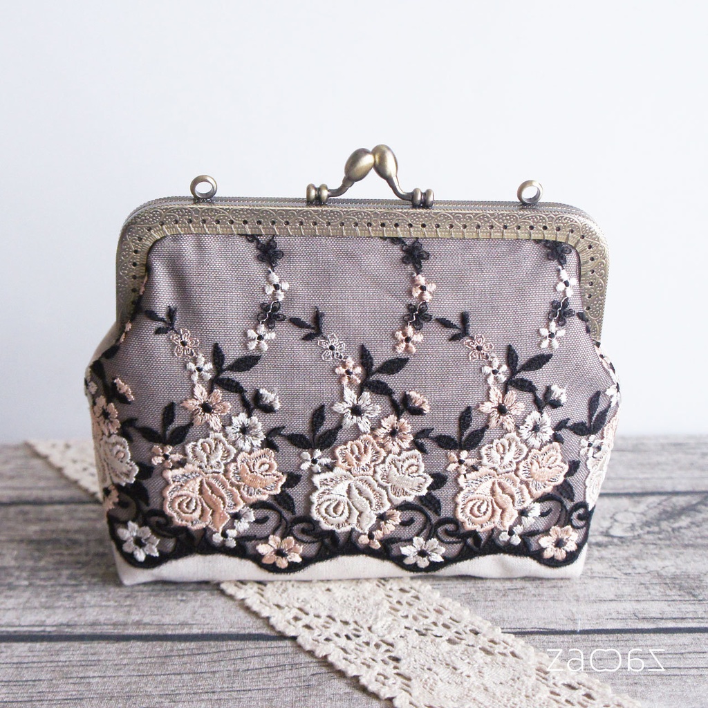 《送料無料》がま口マルチポーチ*ロマンチックローズ