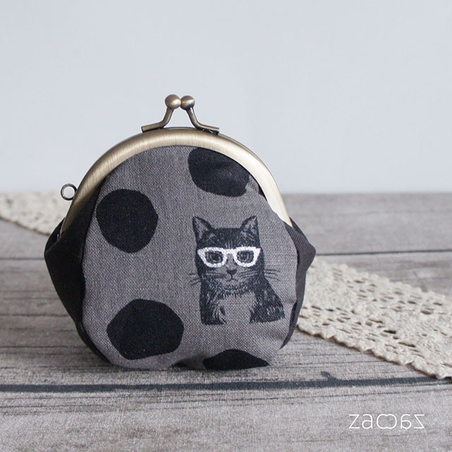 《送料無料》がま口コインケース*メガネ猫とドット