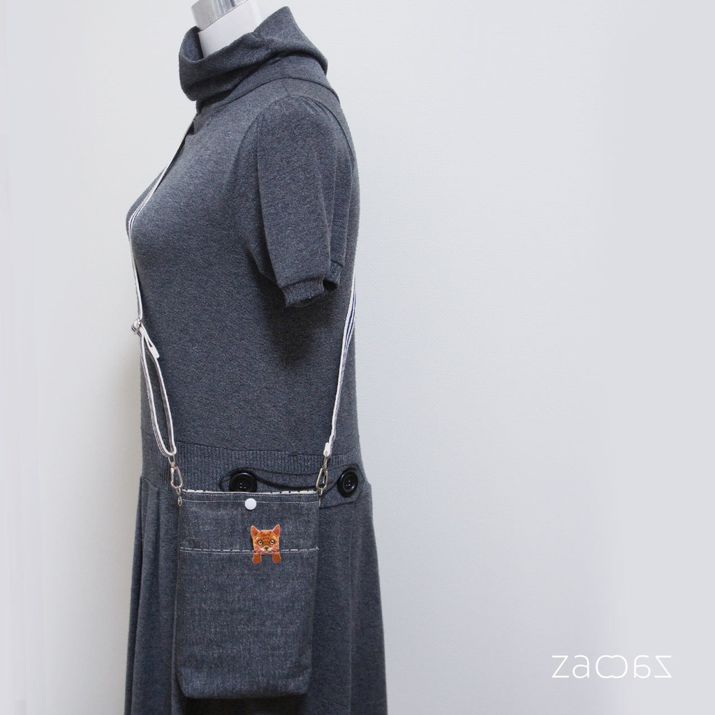 《送料無料》スマホショルダーバッグ*ひょっこり猫