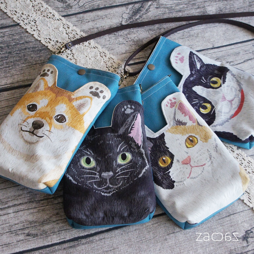 犬猫ポケットのスマホショルダーバッグ