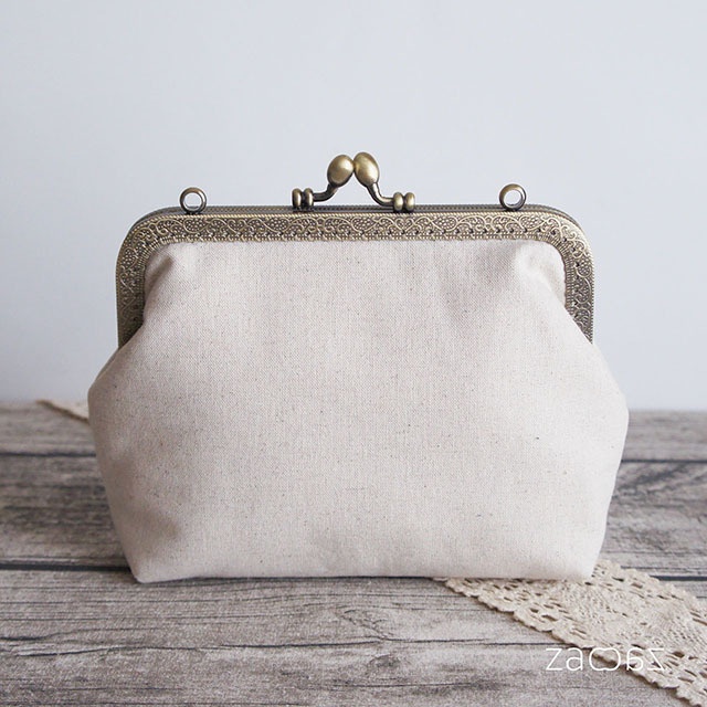 がま口マルチポーチ*インド刺繡リボン*ベージュ