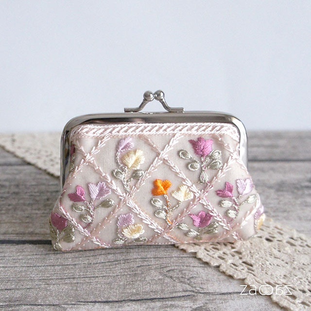 ミニがま口ポーチ*インド刺繡リボン*ピンク
