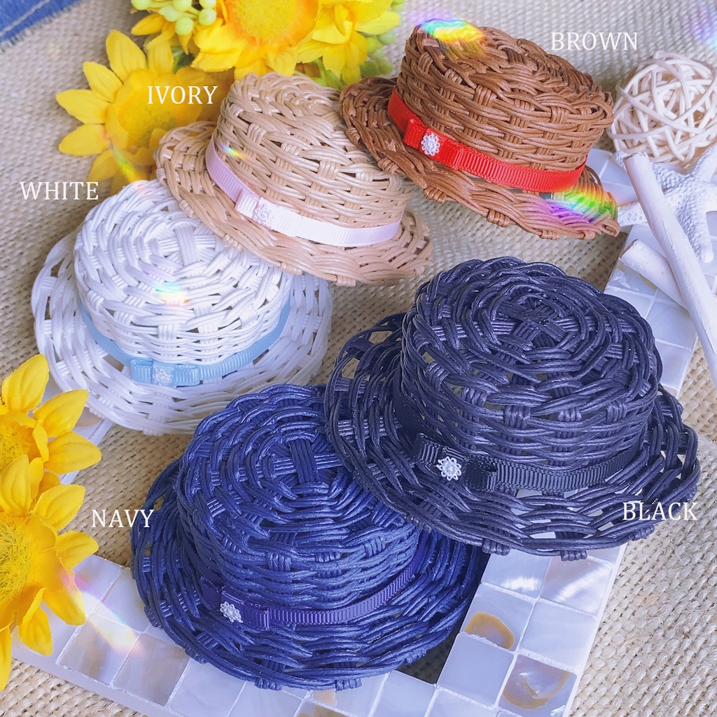 おまんじゅう-リボンのカンカン帽