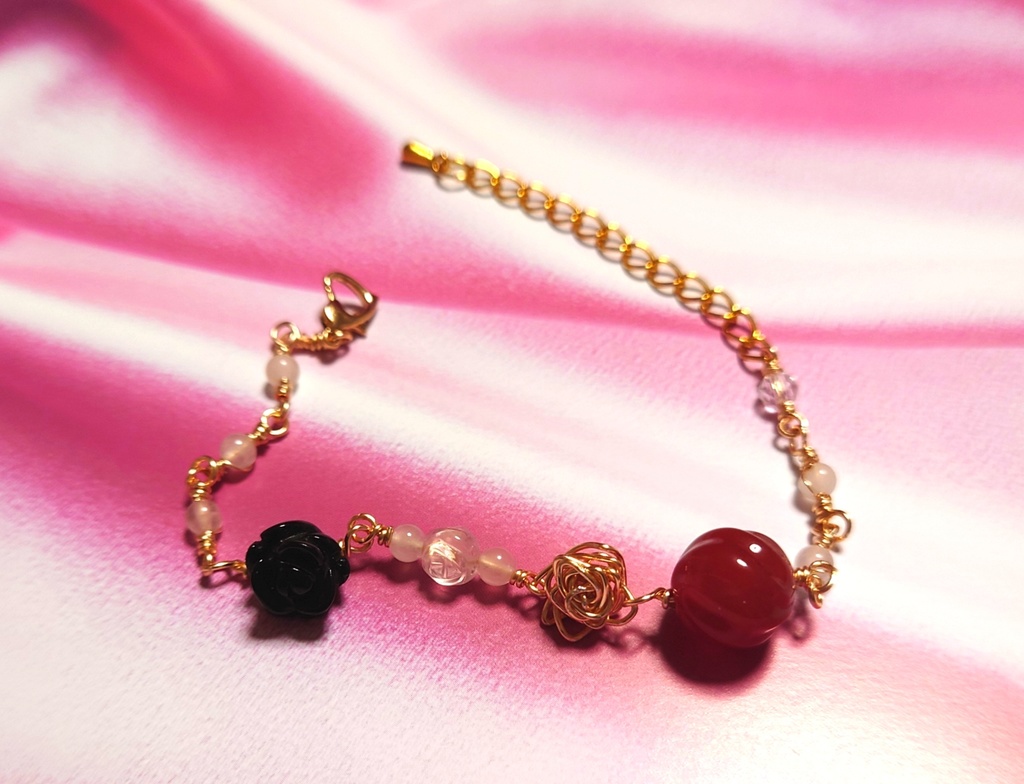 ★ツイステイメージアクセサリー ハーツラビュル ブレスレット