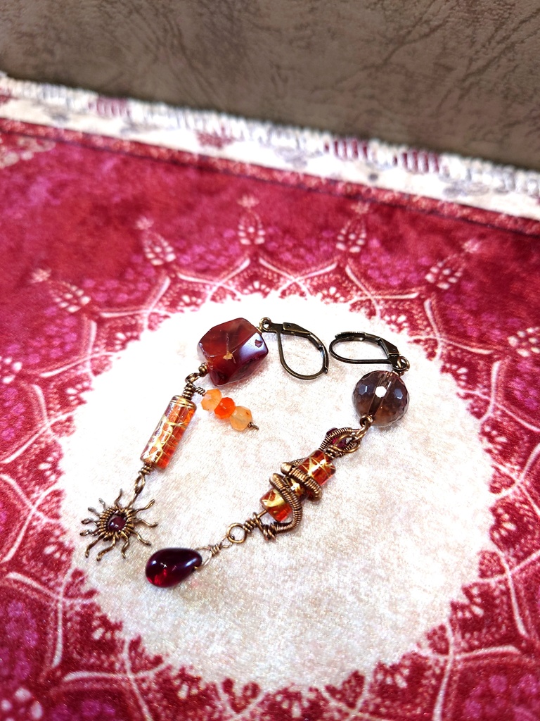 ★ツイステイメージアクセサリー スカラビア ピアス