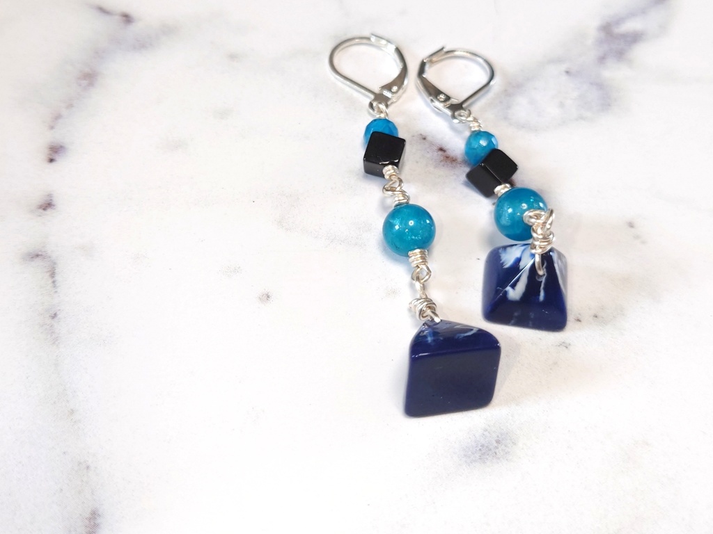 ★ツイステイメージアクセサリー イグニハイド ピアス