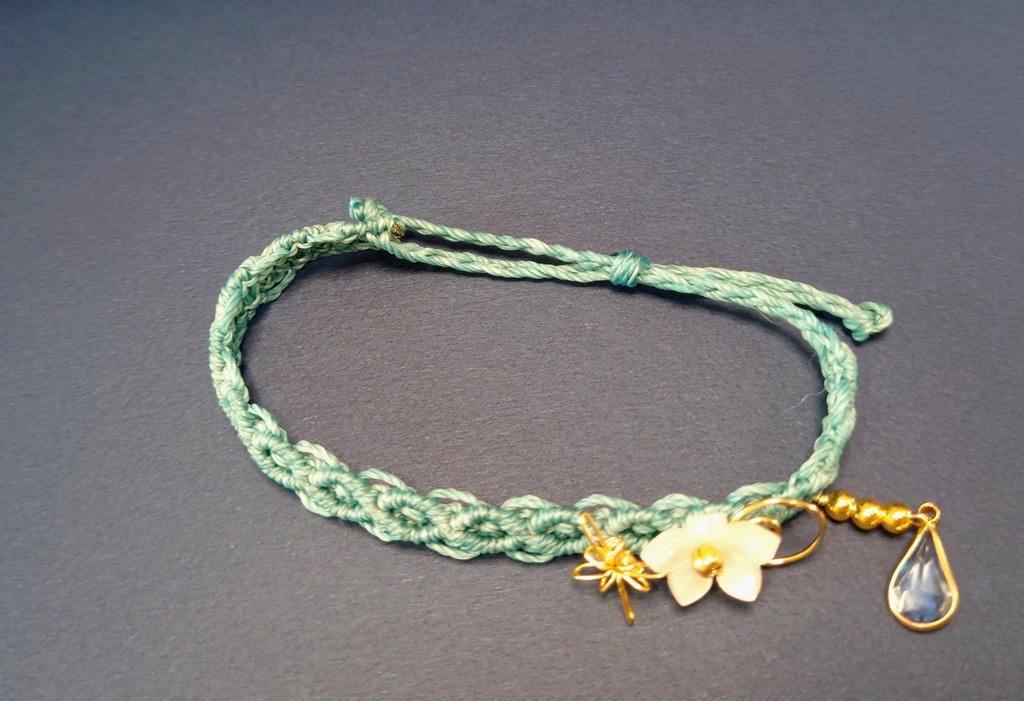 ★ツイステイメージアクセサリー アリアーブ・ナーリヤ ブレスレット