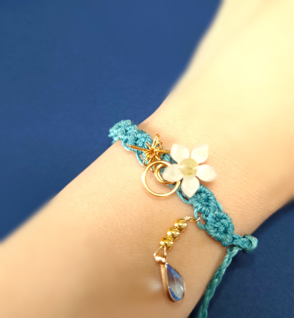 ★ツイステイメージアクセサリー アリアーブ・ナーリヤ ブレスレット