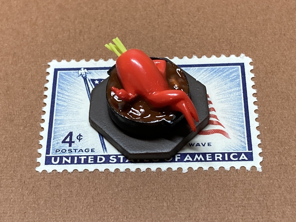 ビーフシチューに浸かりながら「いいね!」をする人参さん