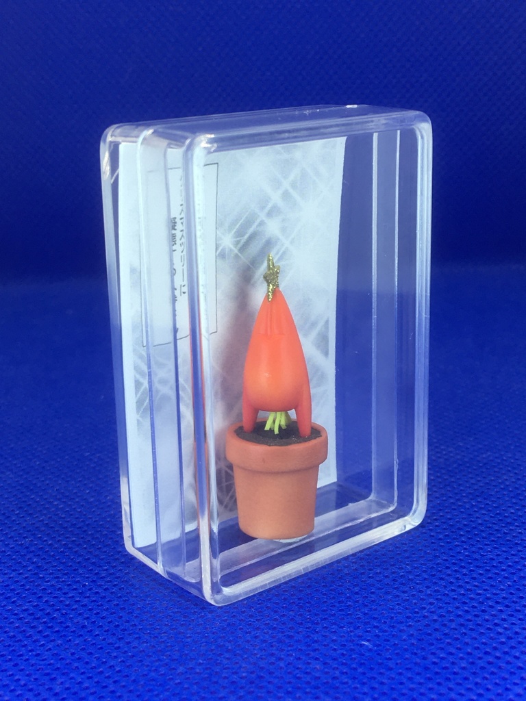 クリスマスツリーに擬態する人参さん