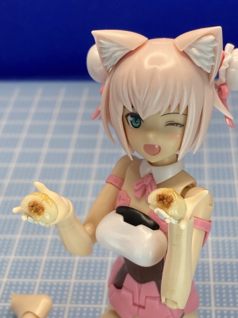 肉まん(食べかけ)