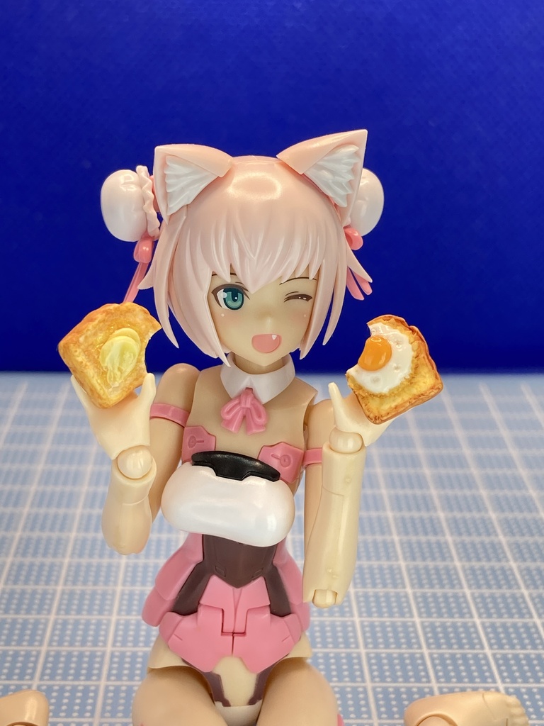 目玉焼きトースト&バタートースト(食べかけ)