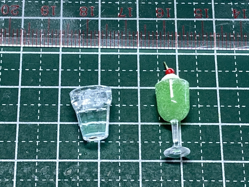 メロンソーダ&お冷(水)