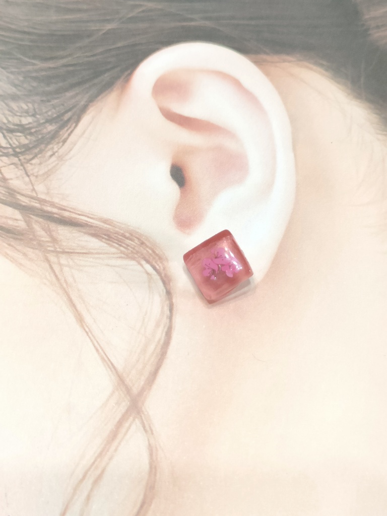 血桜概念ピアス