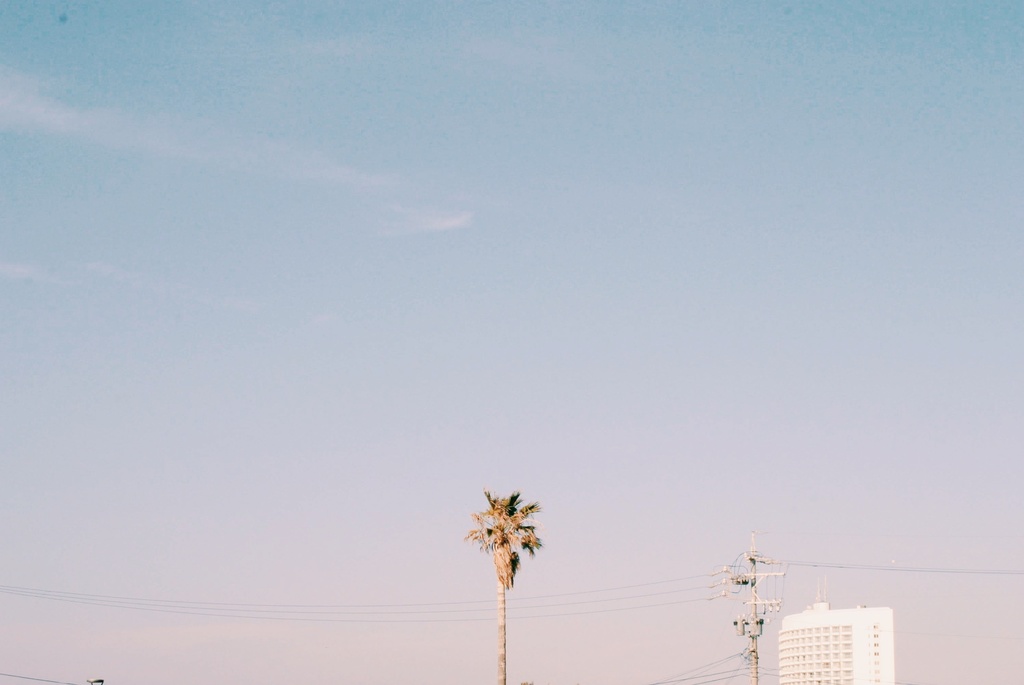 空のTシャツその1