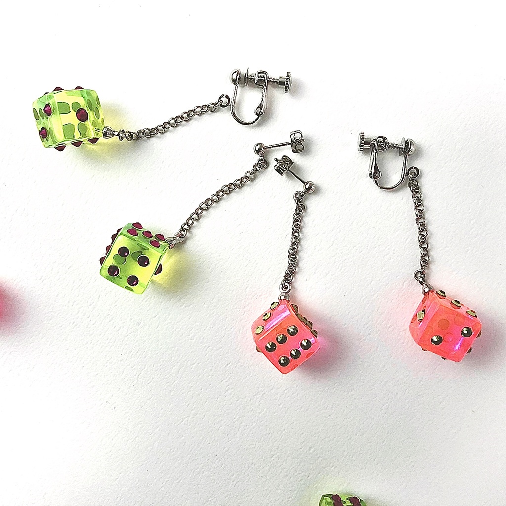 【特価】ネオンダイスピアス/イヤリング